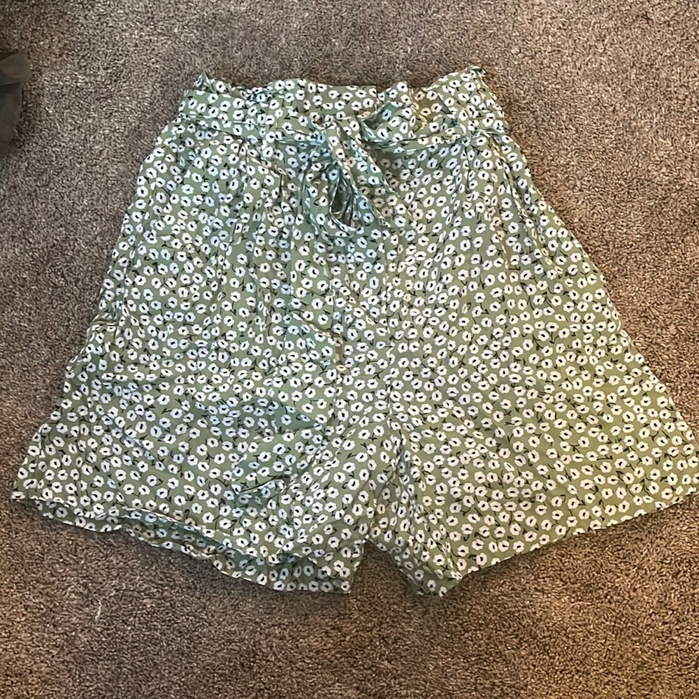 H & M Floral Shorts